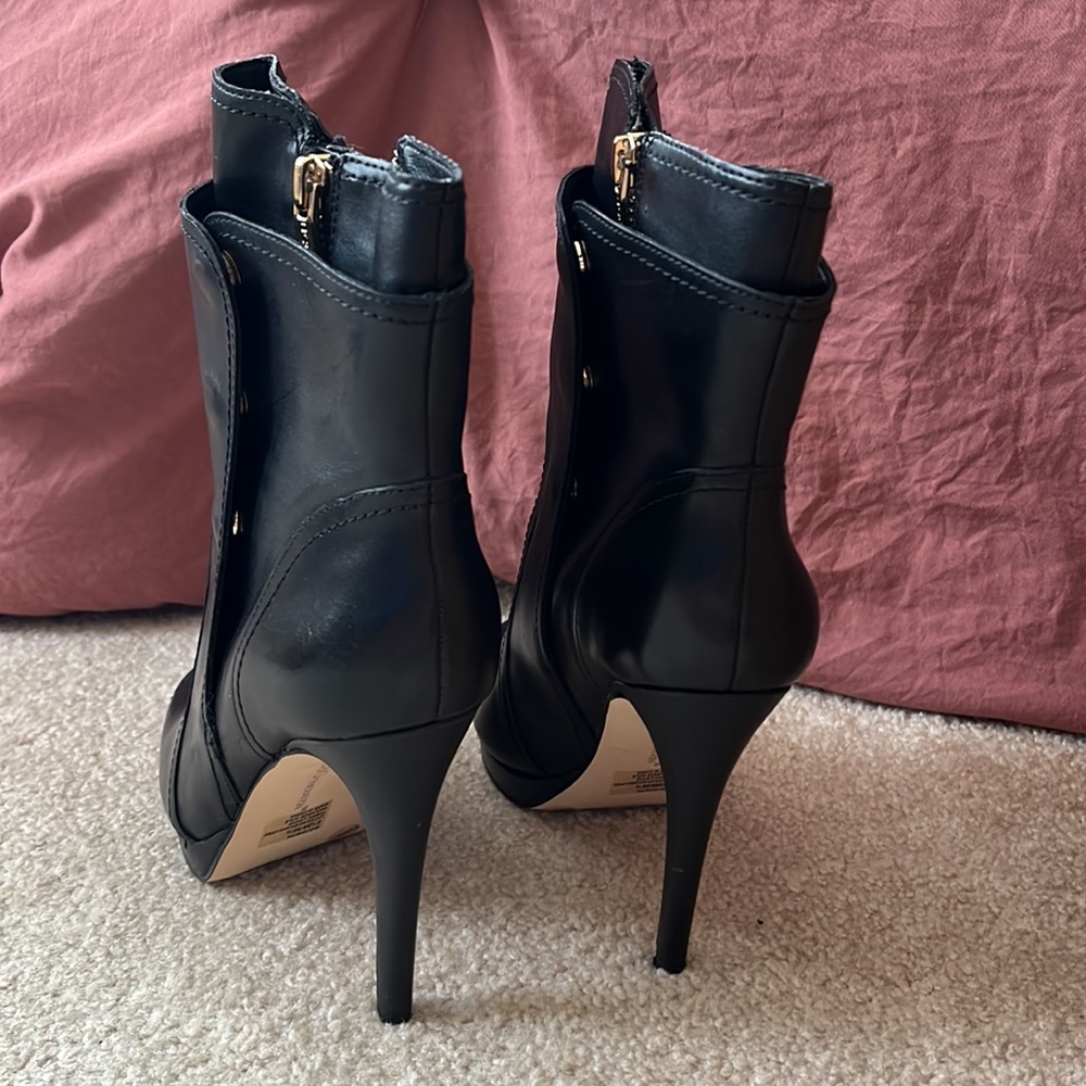 Bcbgeneration Peep Toe Leather Platform Booties 6… - image 8